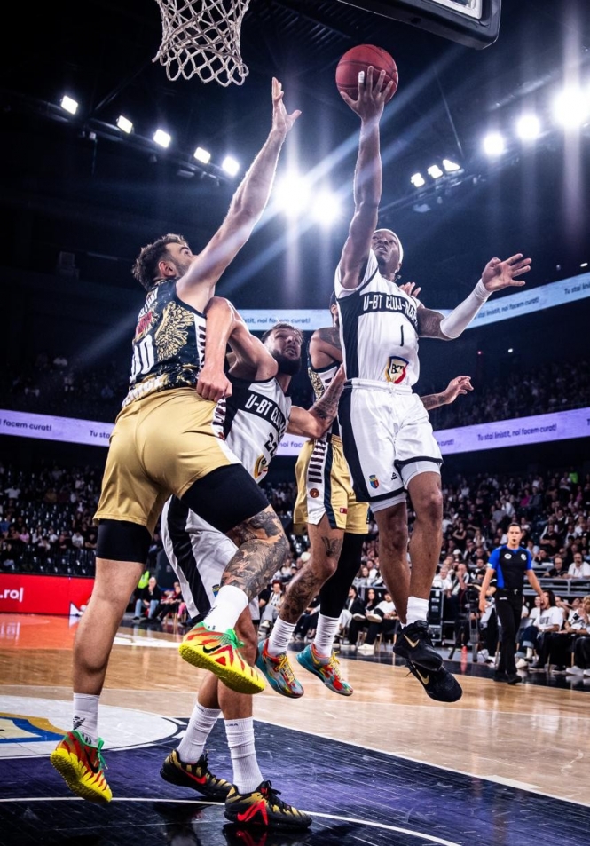 U-BT intoarce spectaculos meciul cu Venetia si obtine prima victorie in EuroCup. U-BT-Venetia 98-92